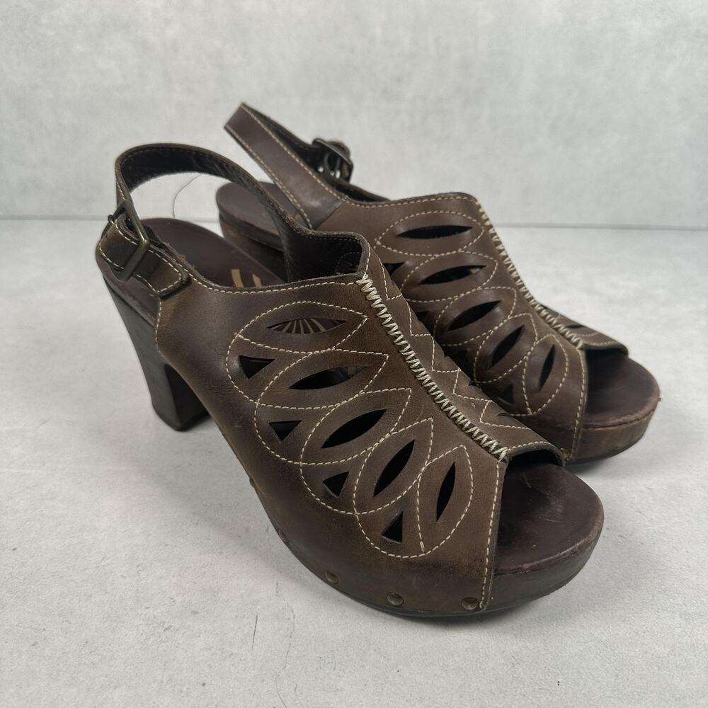 Dansko Sandals Womens Size 8.5 Brown Leather Slingback Cutout Studded Heels